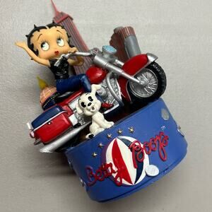 Betty Boop Pudgie Motorcycle Chopper Musical Figurine Skyline On The Road Again